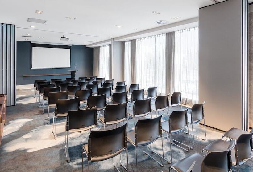 호텔 Crowne Plaza Christchurch, An Ihg