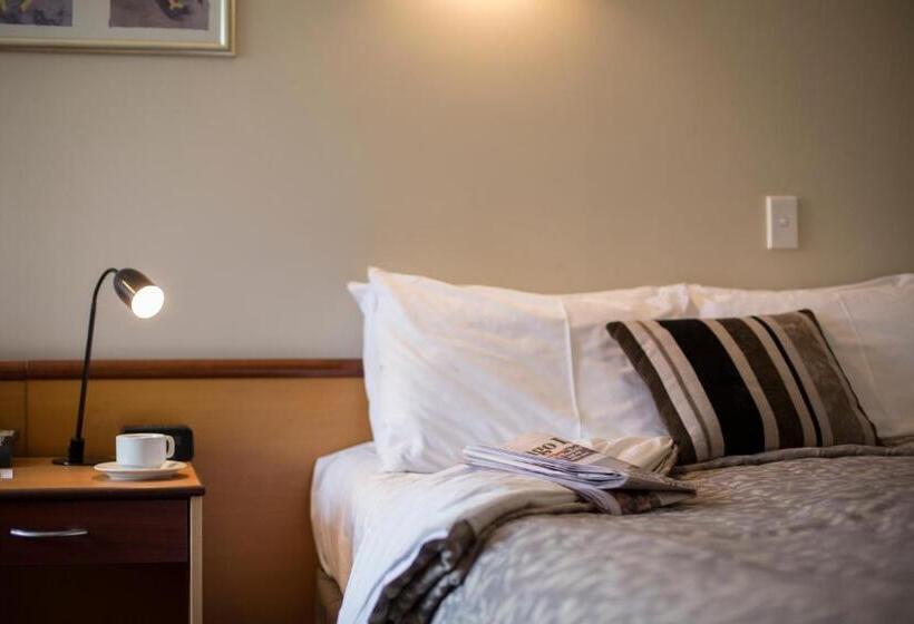 Отель Dunedin Leisure Lodge  Distinction