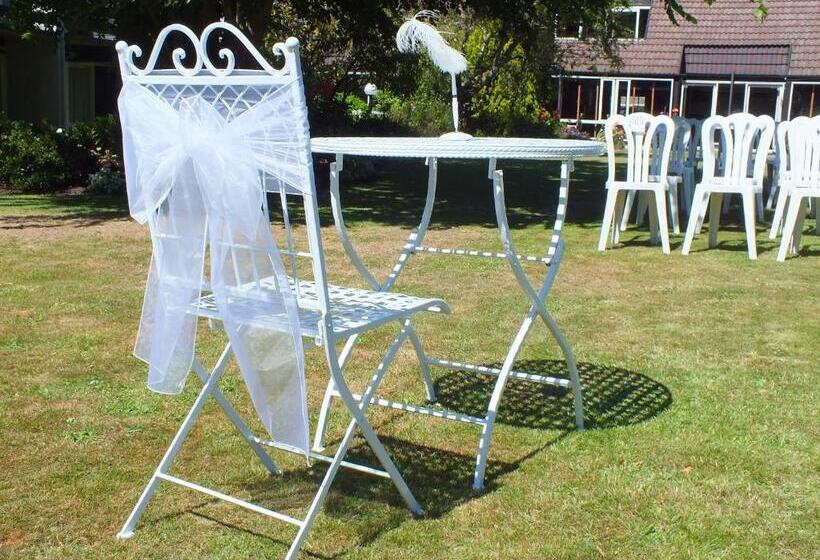 Отель Dunedin Leisure Lodge  Distinction