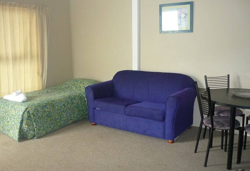 Spanish Lady Motel