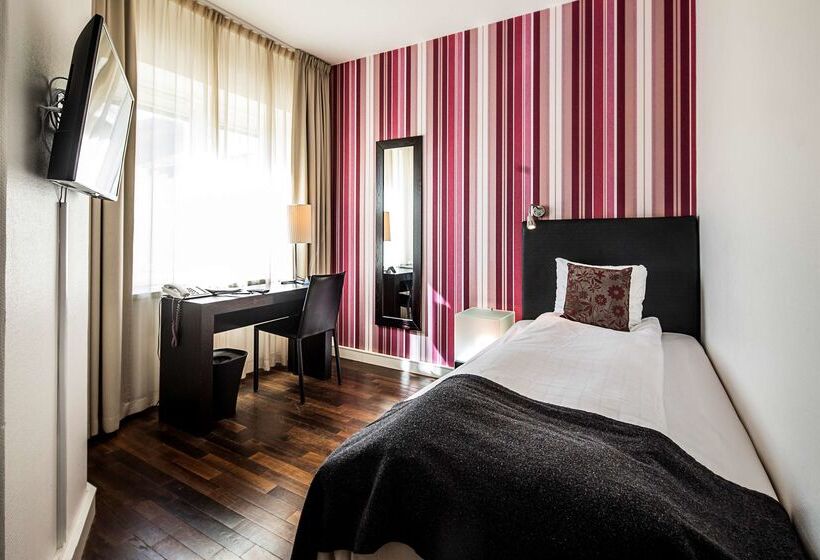 First Hotel Witt