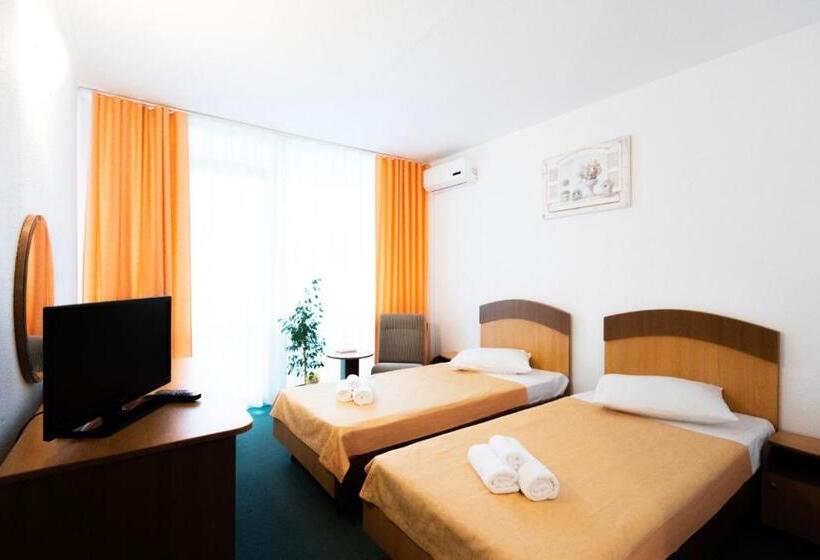Hotel Siret Saturn