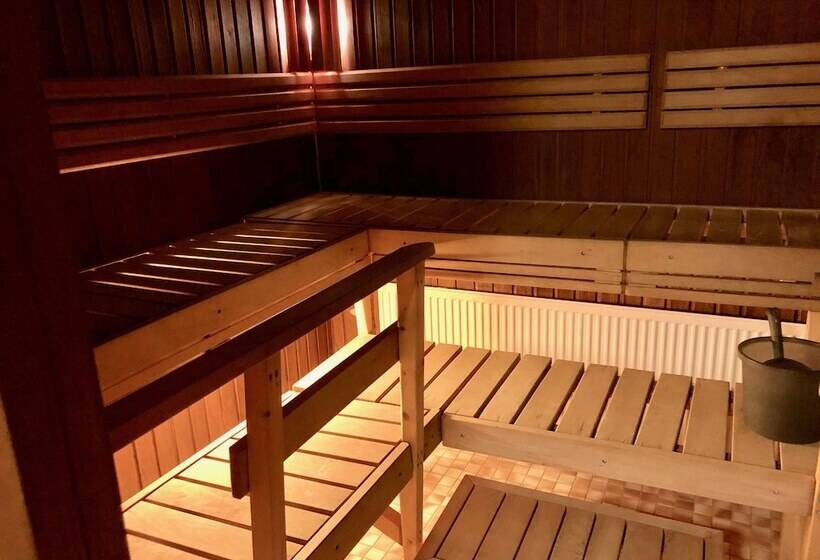 호텔 Li Uninen äänekoski