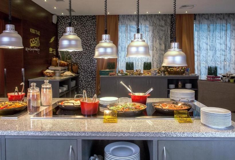 فندق Park Inn By Radisson Pulkovskaya St Petersburg