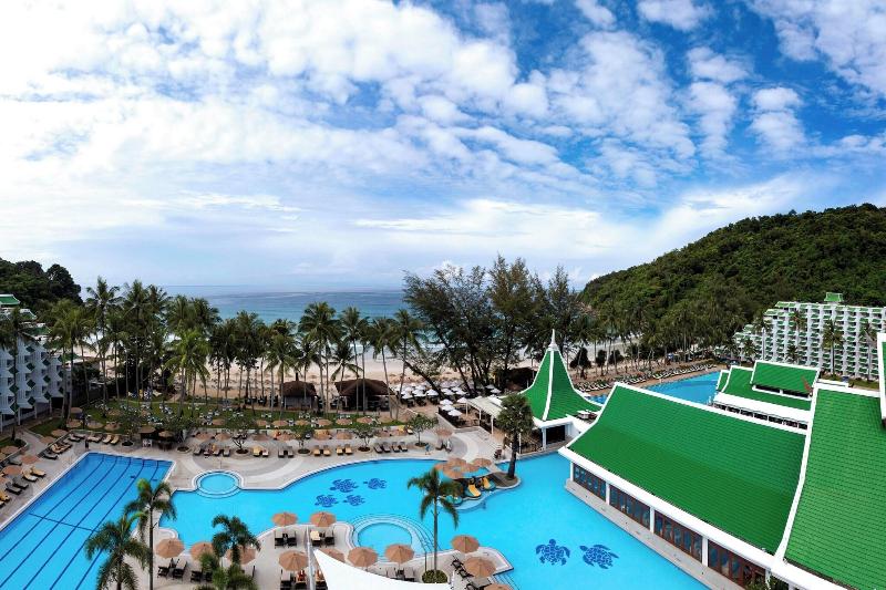 Le Meridien Phuket Beach Resort