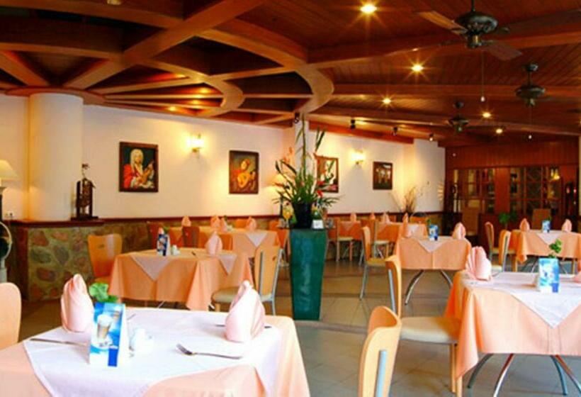 Thara Patong Beach Resort & Spa