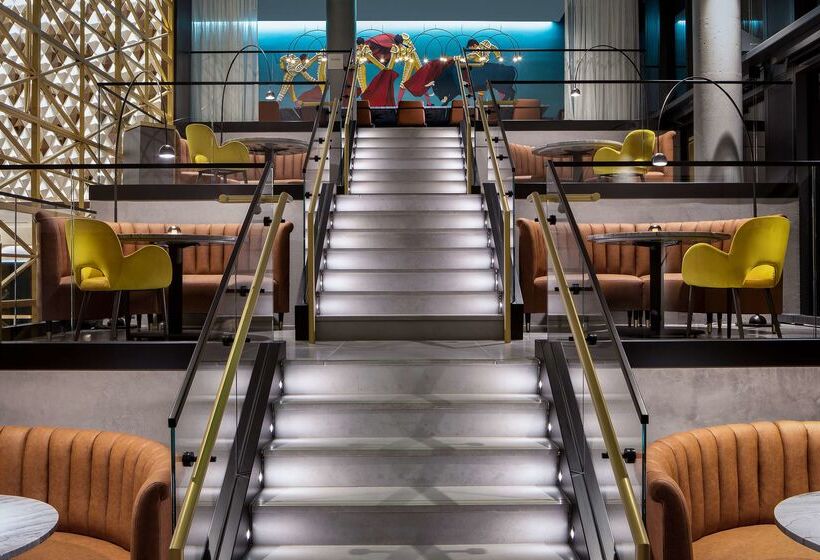 هتل Amway Grand Plazacurio Collection By Hilton
