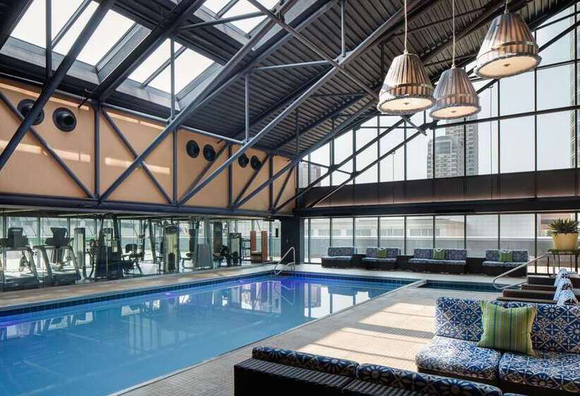 هتل Amway Grand Plazacurio Collection By Hilton
