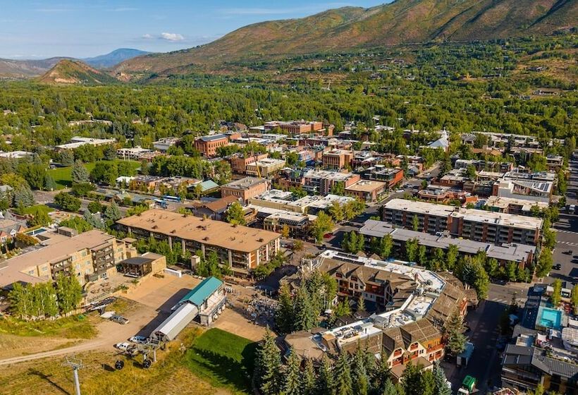 هتل Aspen Square Condominium