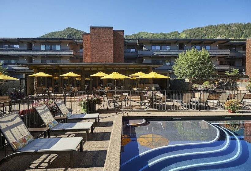 هتل Aspen Square Condominium