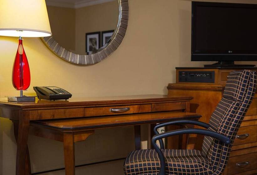 هتل Baltimore Marriott Inner Harbor At Camden Yards