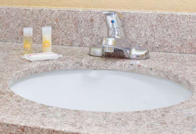 فندق Days Inn By Wyndham Lawrenceville