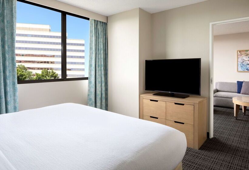 בית מלון כפרי Embassy Suites By Hilton Tampa Airport Westshore
