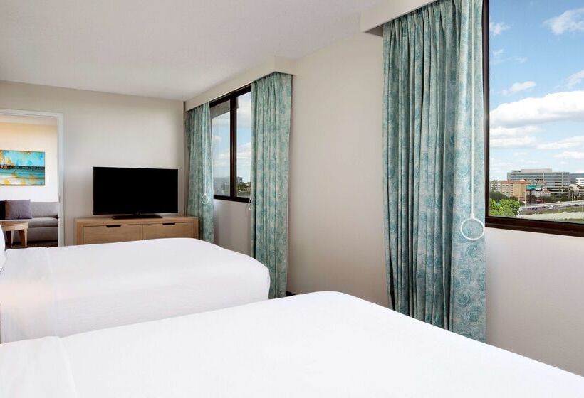 בית מלון כפרי Embassy Suites By Hilton Tampa Airport Westshore