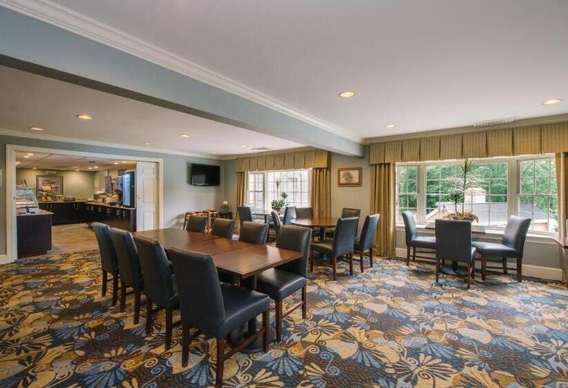 فندق Holiday Inn Express And Suites Merrimack, An Ihg