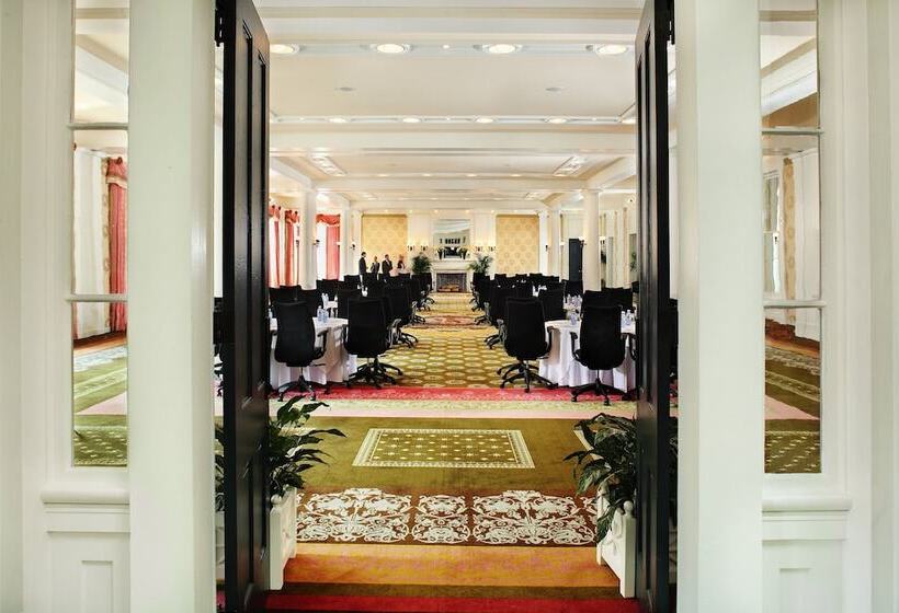 בית מלון כפרי Omni Bedford Springs Resort & Spa