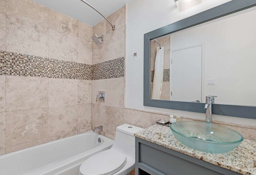 Отель Ramada By Wyndham Holtville