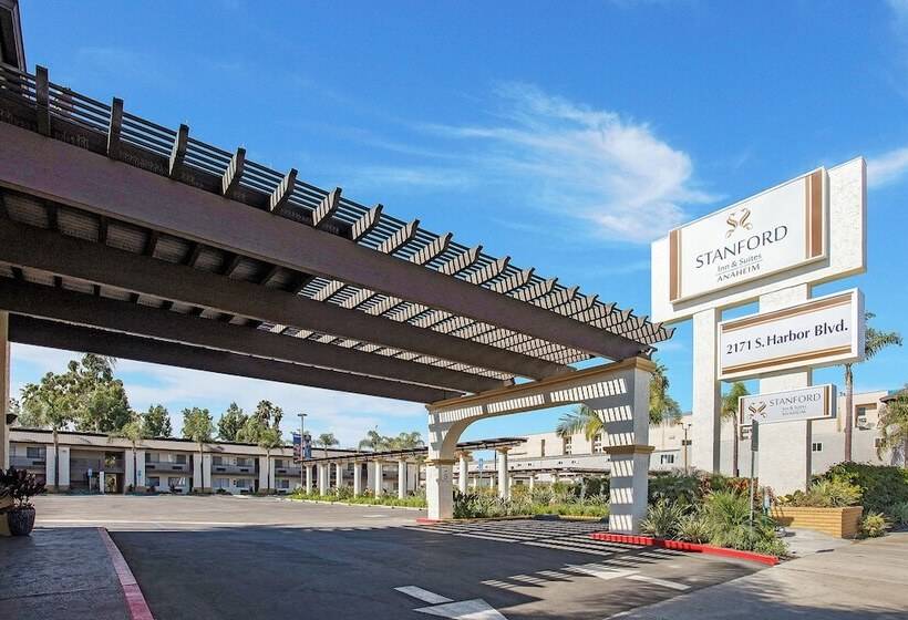 호텔 Stanford Inn & Suites Anaheim