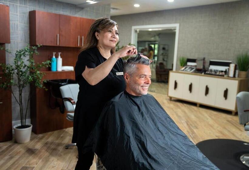 هتل The Abbey Resort