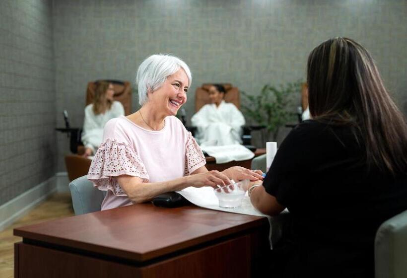 هتل The Abbey Resort