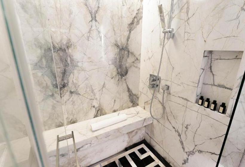 ホテル The Marmara Taksim