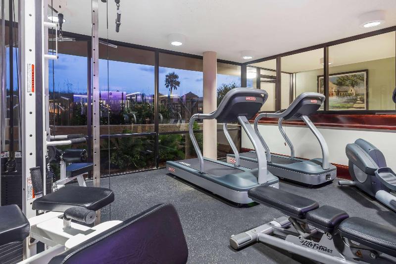 אתר נופש Wyndham Garden Fort Walton Beach Destin