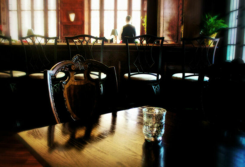 The Abraham Lincoln A Wyndham Hotel