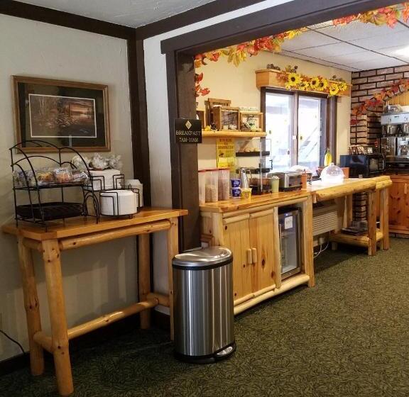 Мотель Centerstone Resort Lake Aire