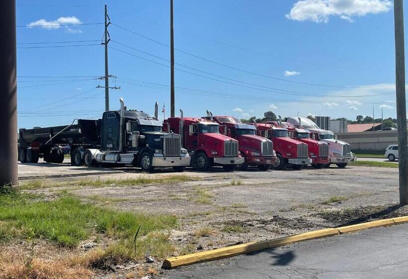 בית מלון כפרי Americas Best Value Inn Beaumont