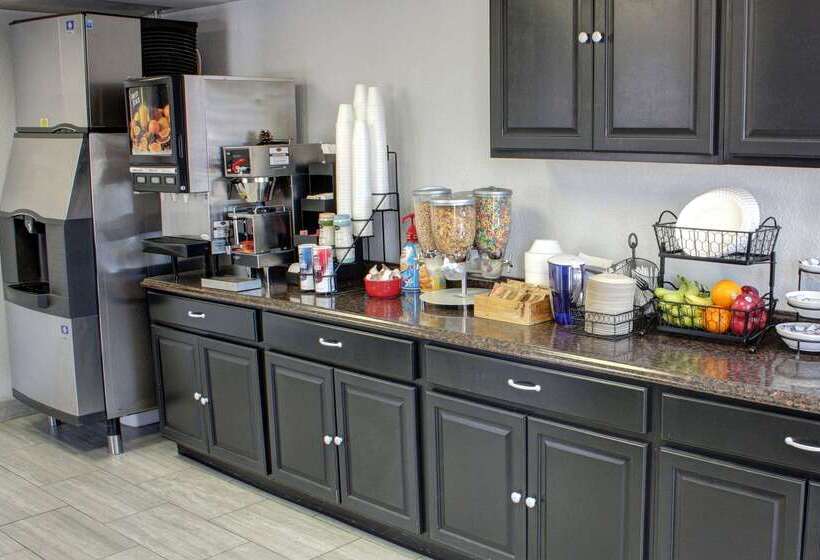 فندق Baymont By Wyndham Grand Junction