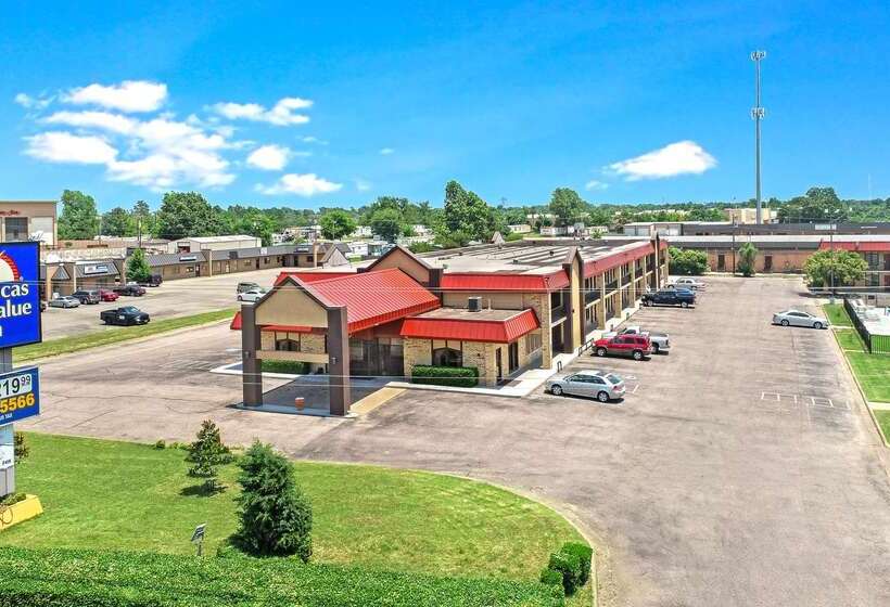 בית מלון כפרי Americas Best Value Inn Paris