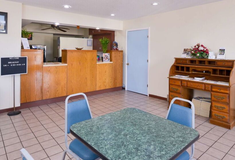 ホテル Americas Best Value Inn Sullivan