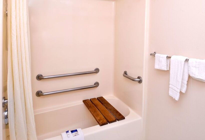 ホテル Americas Best Value Inn Sullivan