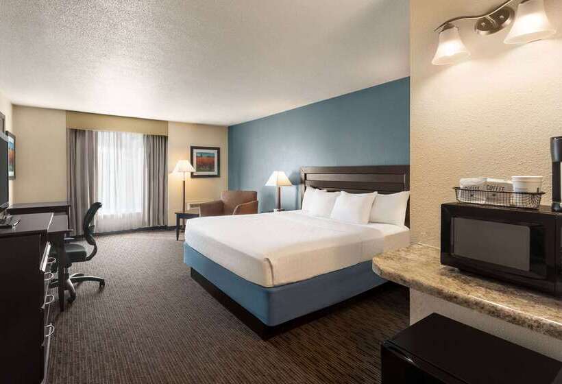 هتل Americinn By Wyndham La Crosse Riverfrontconference Center