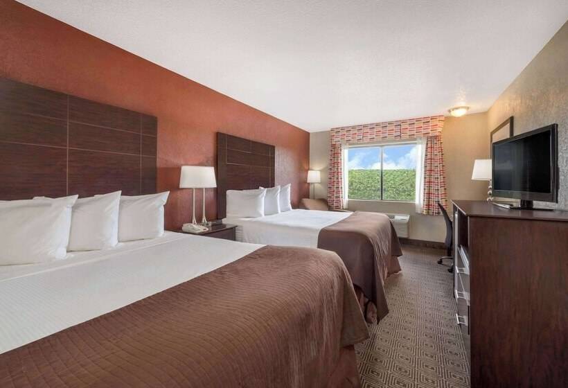 هتل Baymont By Wyndham Midland Airport