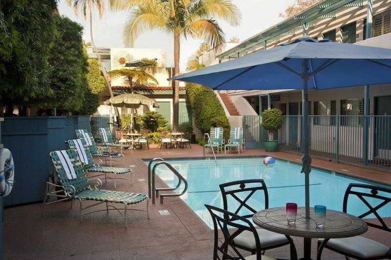 هتل Beachside Inn