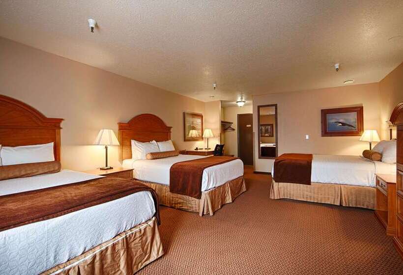 هتل Best Western Bidarka Inn