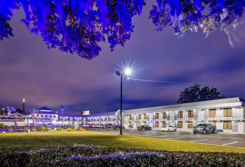 هتل Best Western Central Inn