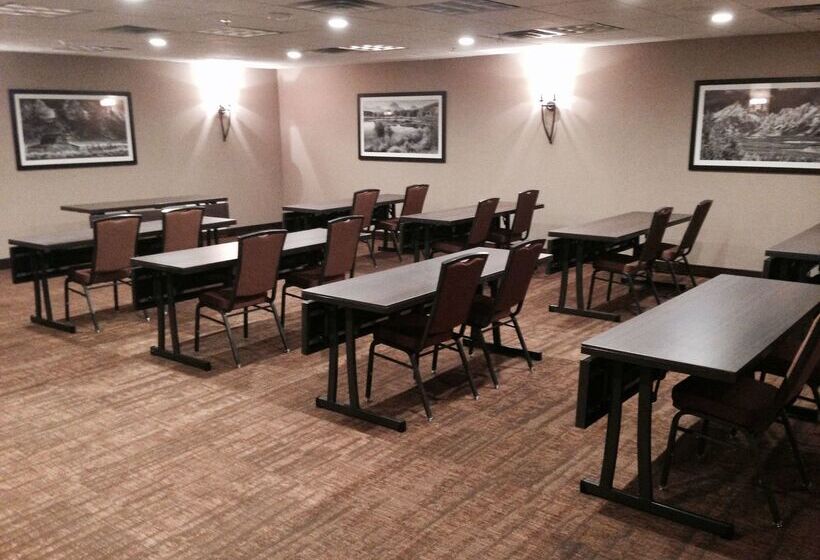 فندق Best Western Cottontree Inn