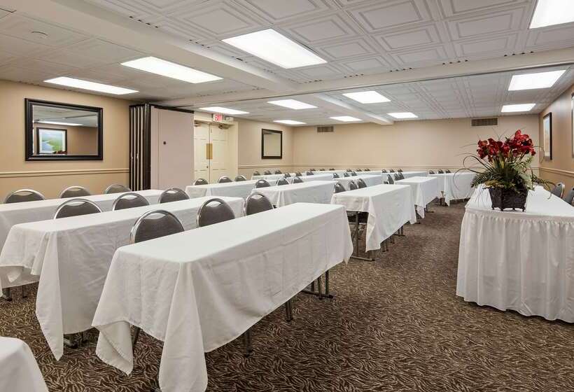 בית מלון כפרי Surestay Plus By Best Western Covington