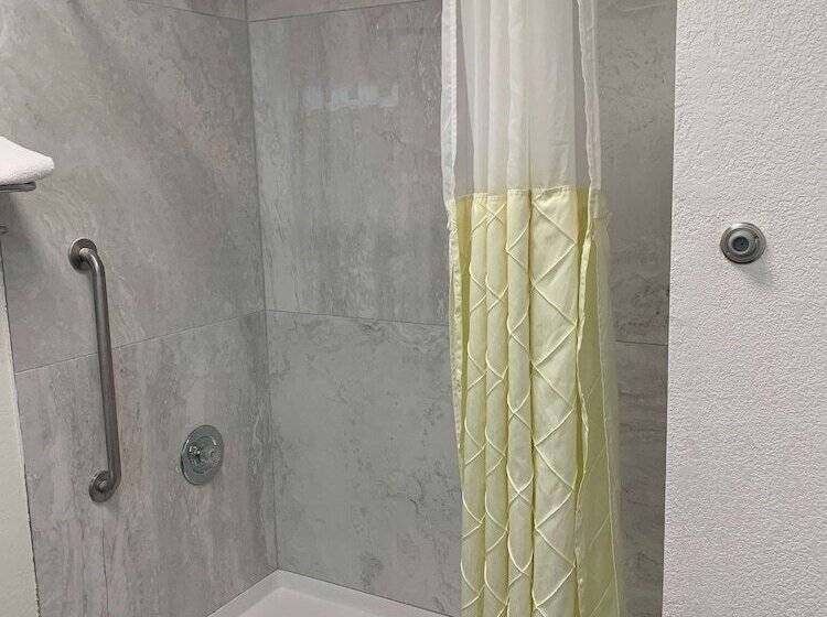 فندق Best Western Desert Oasis