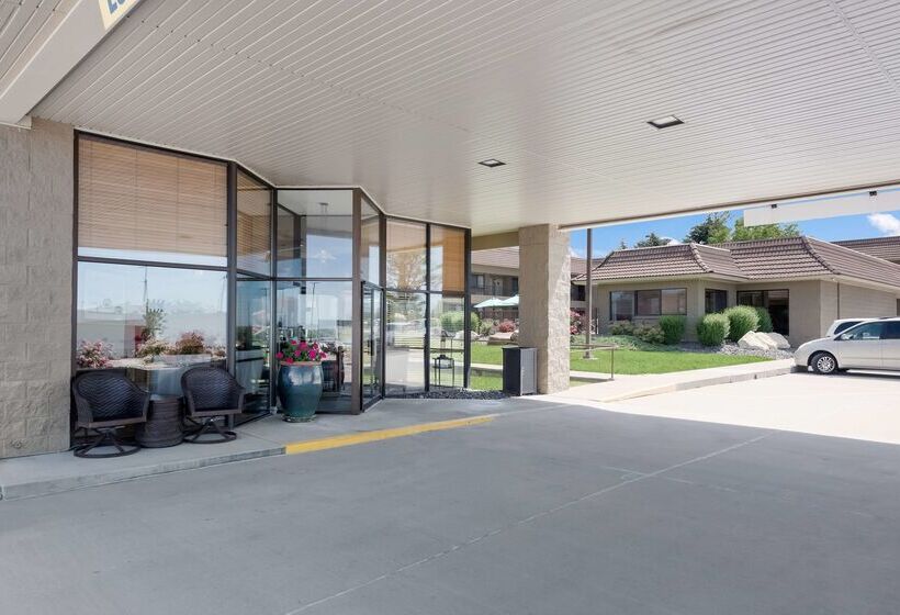 Отель Best Western Foothills Inn