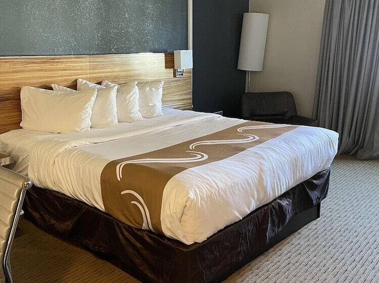 فندق Quality Inn Frontier At Us Hwy 30