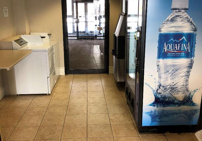 فندق Best Western Gateway Adirondack Inn