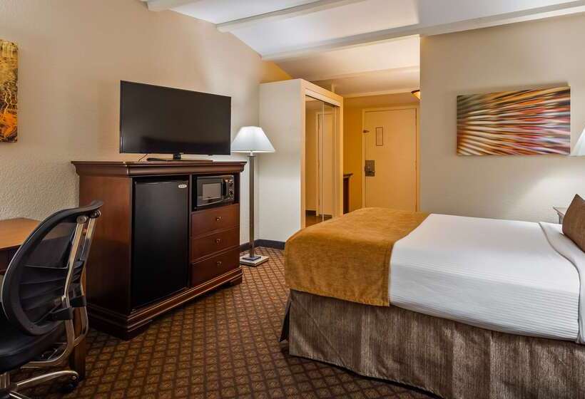 هتل Best Western Coach House