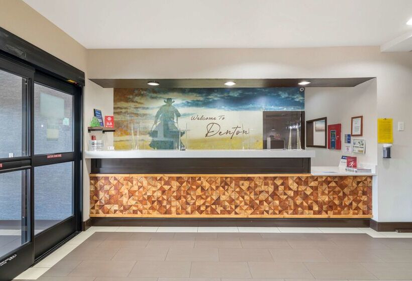 בית מלון כפרי Best Western Plus Denton Inn & Suites