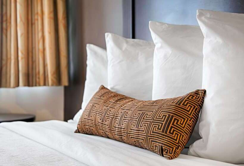 فندق Best Western Plus Dragon Gate Inn