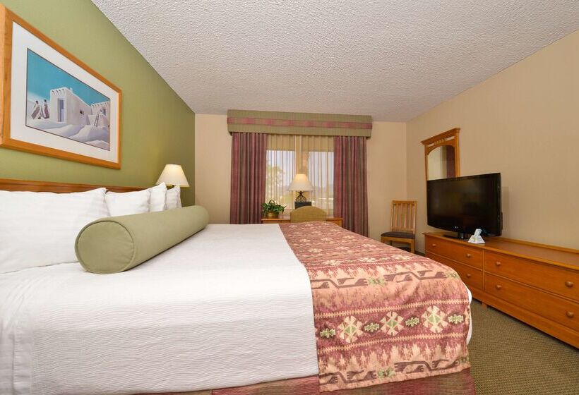 هتل Best Western Plus Kings Inn And Suites