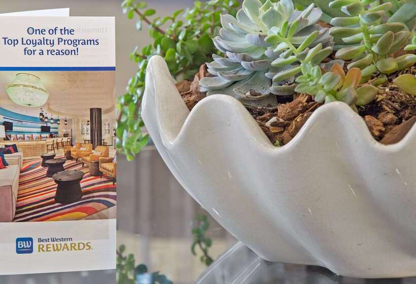 هتل Best Western Plus Oceanside Inn