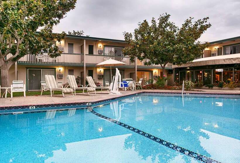 هتل Best Western Plus Santa Barbara